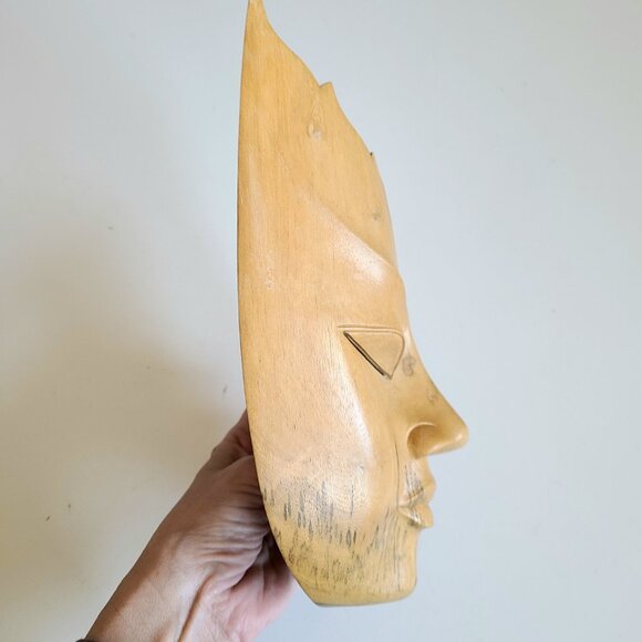 Indonesian Bali wooden Hibiscus hand carved wall mask. - Picture 5 of 5